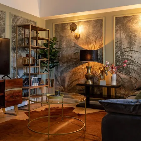 Views Of Palace Of The Parliament 2br Jungle Theme Apartment *